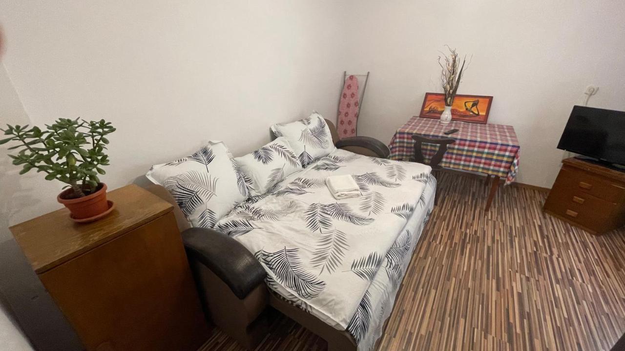 Apartament In Centrul Brasovului Екстер'єр фото